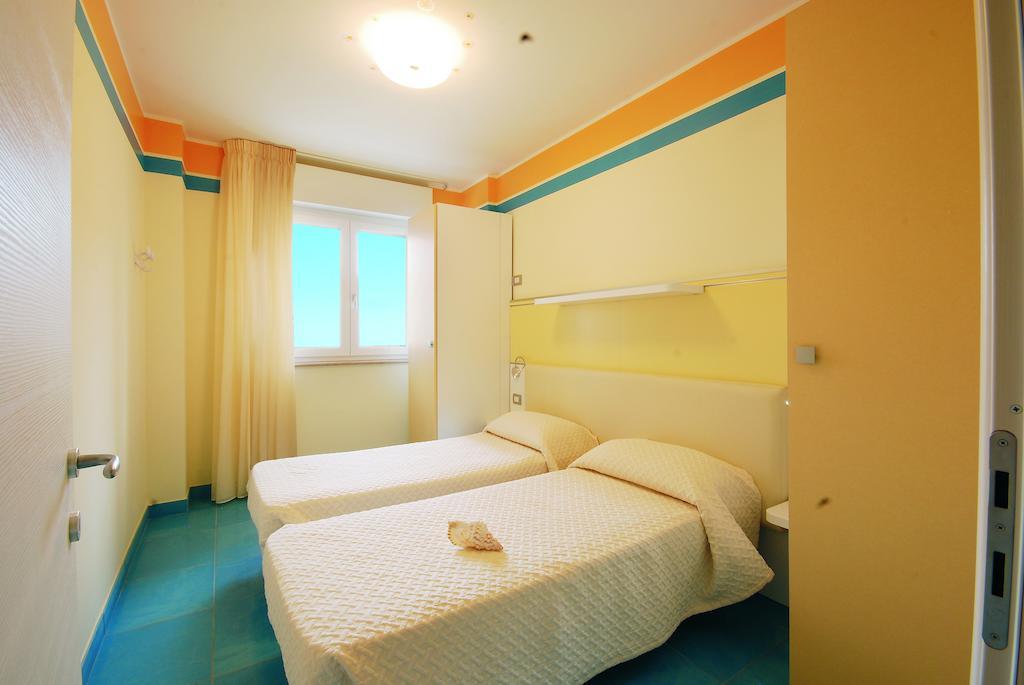 Residence Abruzzo Resort Tortoreto Oda fotoğraf